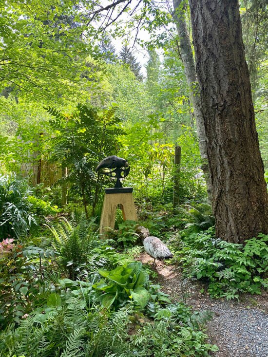 Garden sculpture