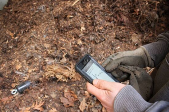 Compost batch progress check. The graph displayed from the app on my phone tells me what temperatures have been reached at what time. This temperature helps me determine how much activity is in the compost pile and whether it is ready to be dismantled or not. Compost batch progress check